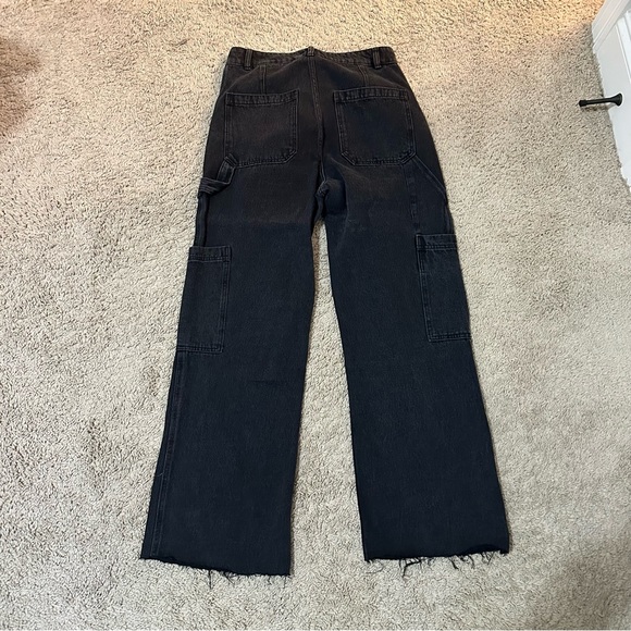 H&M Cutoff High Waisted Cargo Jeans - Picture 3 of 4